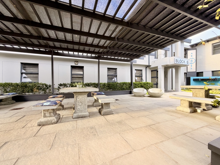 Commercial Property for Sale in Westcliff Western Cape